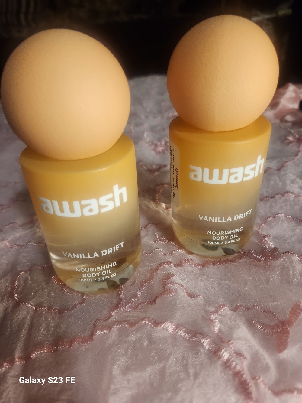 Ash Vanilla Drift Nourishing Body Oil - Peach and Yellow Accents